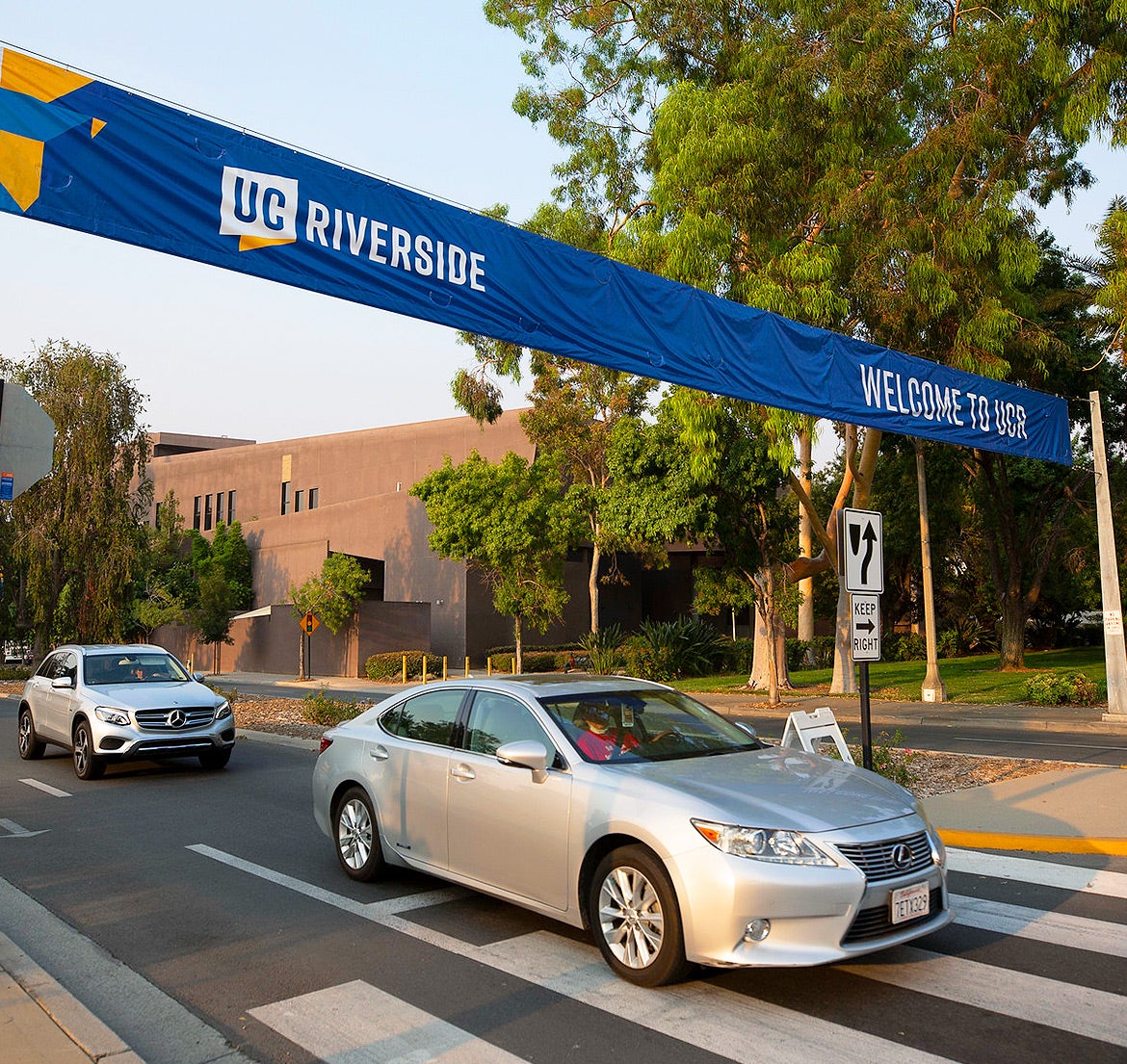 Cars entering UCR campus.